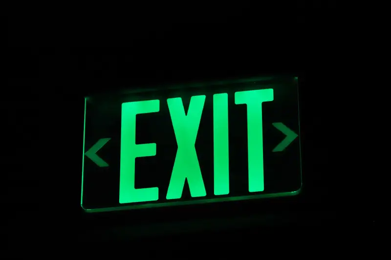 Safety and emergency wayfinding